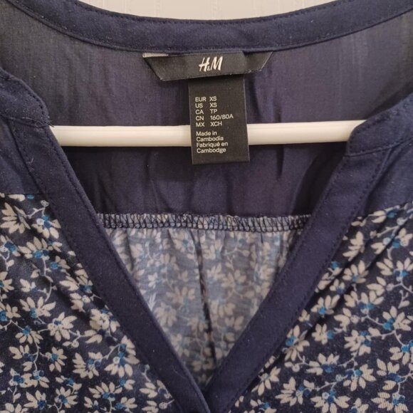 H&M Blue Floral Shirt - Picture 3 of 4